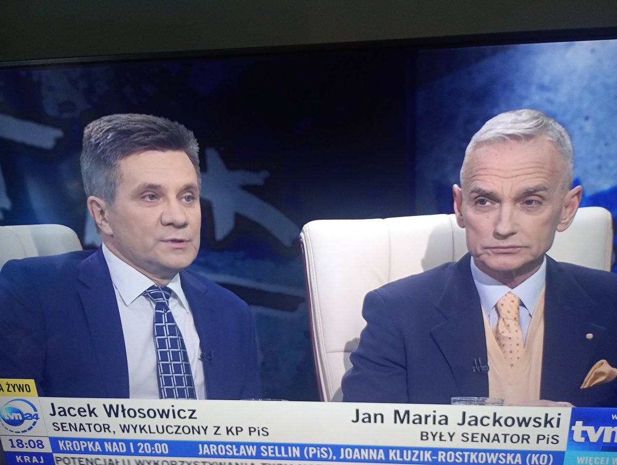 CragHack10's tweet photo. @Cezary87576435 Takiego stężenia pisowców nie powstydziłaby się republika https://t.co/F7oZnYdMzY