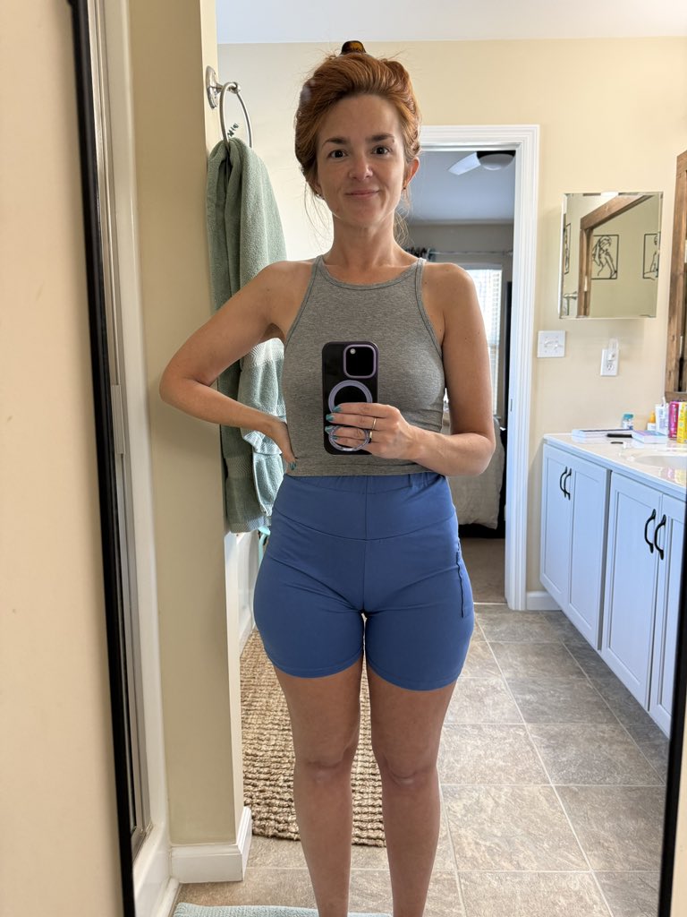 Therealemily-34 tweet media