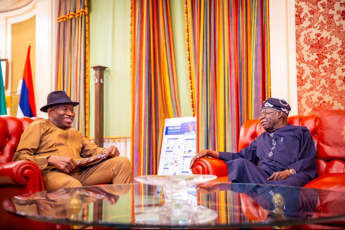 A. Ayofe tweet media