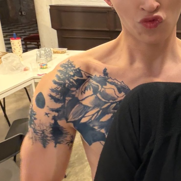 ‎⊹ ᮫࣭ mint𓂃 ✿ ◡̈ (ปังปอนด์ทอดกระเทียม) tweet media