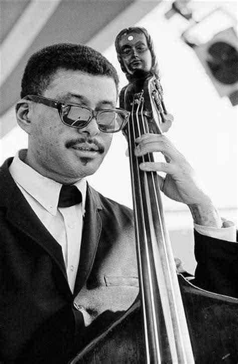 JazzRadioNow's tweet image. Two masters of the bass share today’s spotlight — both born on April 22: Charles Mingus (1922–1979) and Paul Chambers (1935–1969). Turn up the low end and dive into their amazing sounds on our Bass channel today!
JAZZRADIO.com/bassjazz

•

#CharlesMingus #PaulChambers #BassJazz