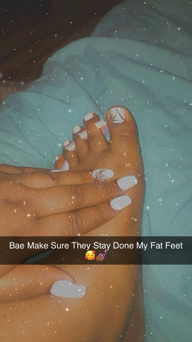 Dadababy28's tweet photo. Who trying to be my new man and keep my feet looking pretty?🤍🦶🏾😍 https://t.co/9xZWVD3y0F