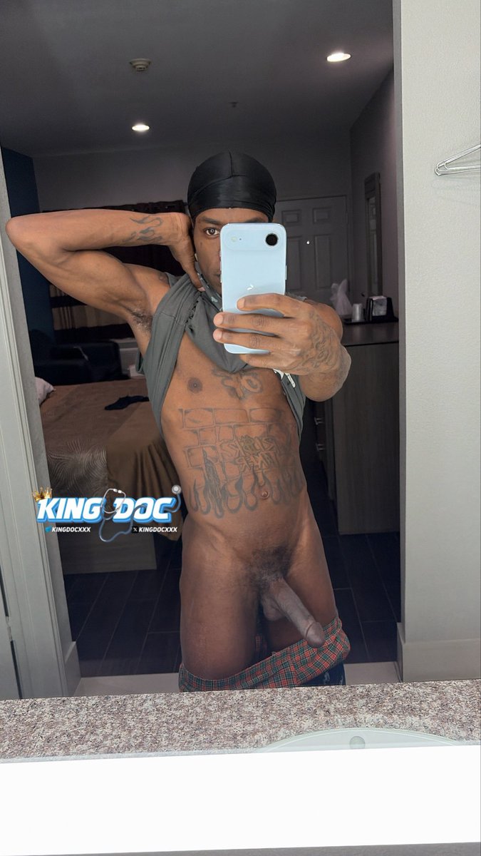 KingDocXxx's tweet photo. Let’s make a movie together bae🎥😋 https://t.co/taitdmwUWh