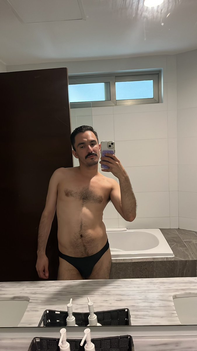 Lalo8aA's tweet photo. Manzanillo 🫰🌙✨🥰🤍🎊🌊 https://t.co/XFCYwzdIja