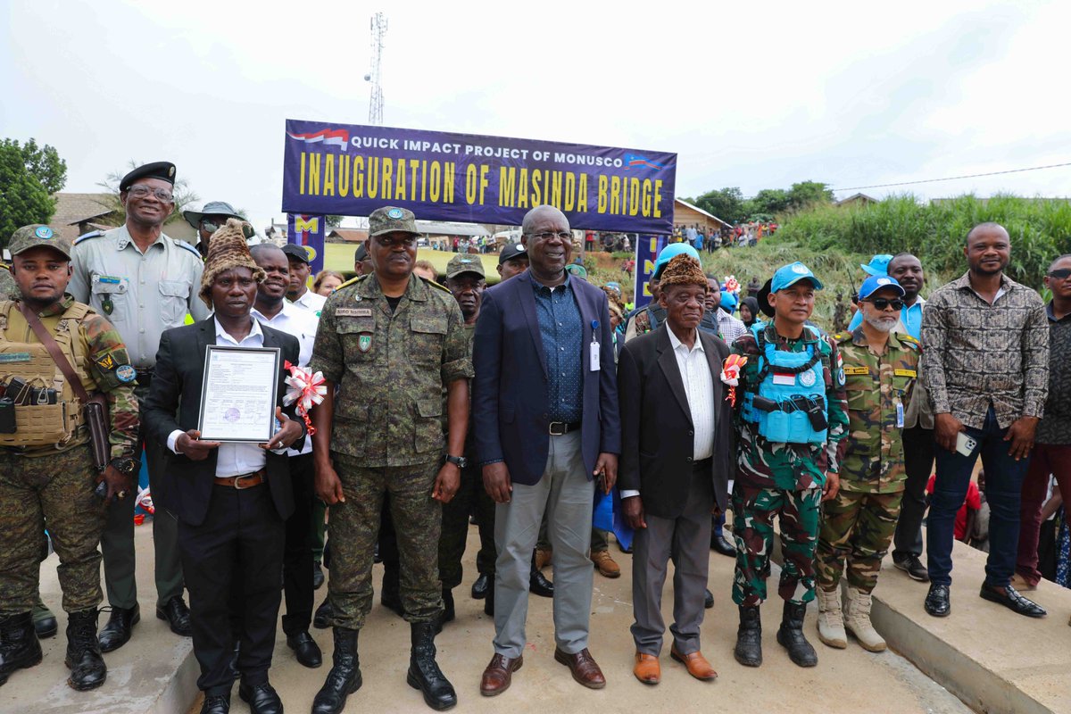 MONUSCO's tweet photo. #Ituri | À Bavonkutu (#Irumu), le pont Masinda facilite la mobilité et renforce la sécurité. Construit par le contingent indonésien de la #MONUSCO, il améliore les échanges et l’intervention des forces pour la #ProtectionDesCivils. 👉 https://t.co/EOrhSoTvS0 https://t.co/8MU2coMrig