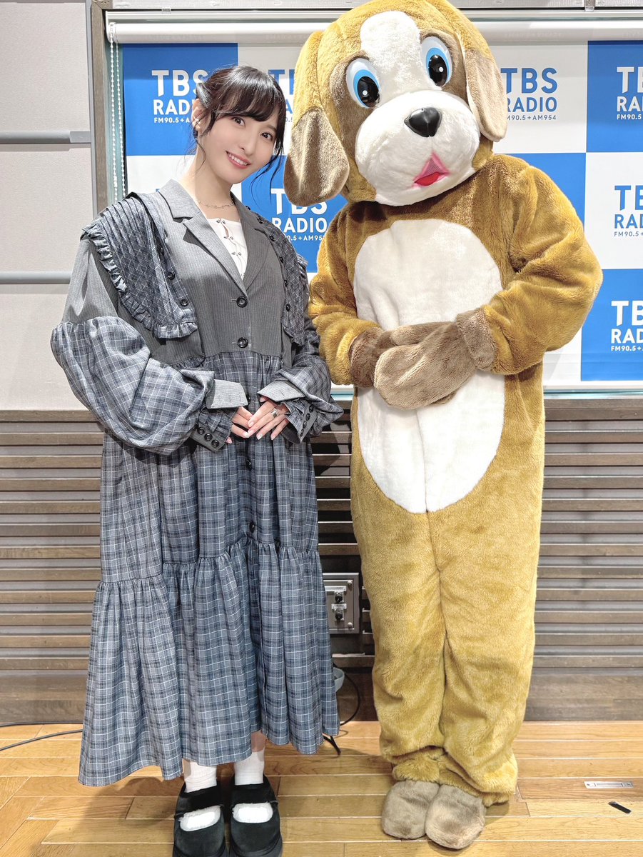 スペシャルウィーーーク！！！の佐倉論理ゲストは人気漫画家のつづ井さんでした‼️
リアル友達同士ならではのトーク満載👀お聴き逃しの方は #radikoタイムフリー で📻

佐倉綾音 論理×ロンリー | TBSラジオ | 2026/04/22/水  22:00-22:55 radiko.jp/share/?t=20260…

#佐倉論理 #佐倉綾音 #つづ井