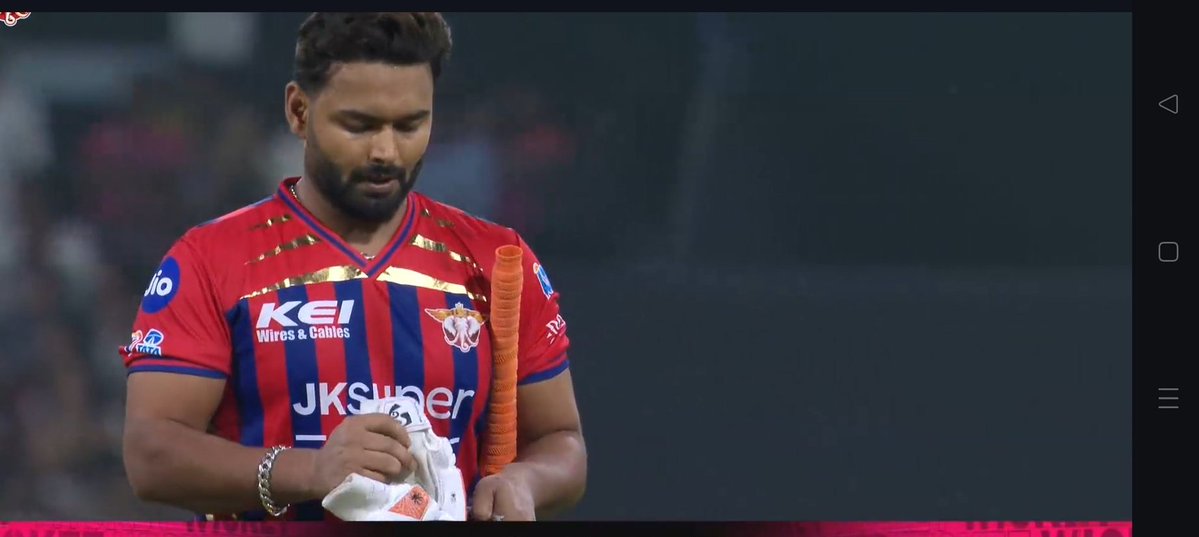 cricinfoblue's tweet image. 😂 and people are crying out to include #Rishabhpant in Whiteball team India. #ishankishan and #sanjusamson are already way ahead of #pant