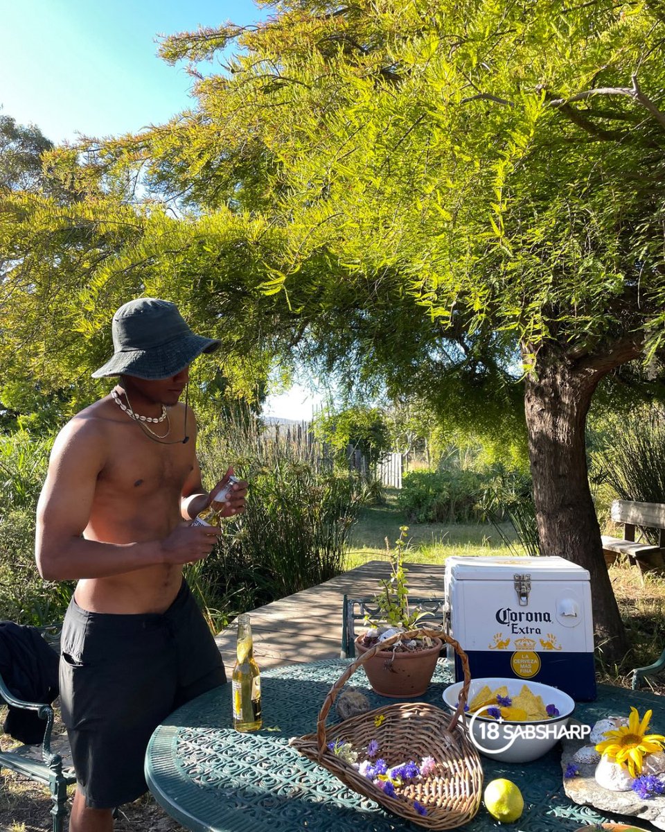 Wade73486719's tweet image. Rooted in nature, out by the ocean 🌊

Found it like this. Left it better.
Sunset did the rest ☀️

Your turn. @danielkevtam , @black_tonystark . 

Happy Earth Day 2026 🌍❤️
#EarthDay2026 #ThisIsLiving