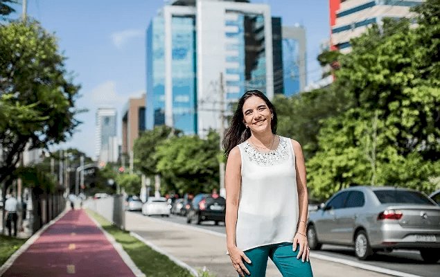 ADNEWSBR's tweet photo. Com passagens por Kimberly-Clark e Faber-Castell, executiva assume o desafio de acelerar o crescimento e a inovação no mercado de perfumação para o lar
 https://t.co/ygA6I5JhD0 https://t.co/ssJTR5Mc8X