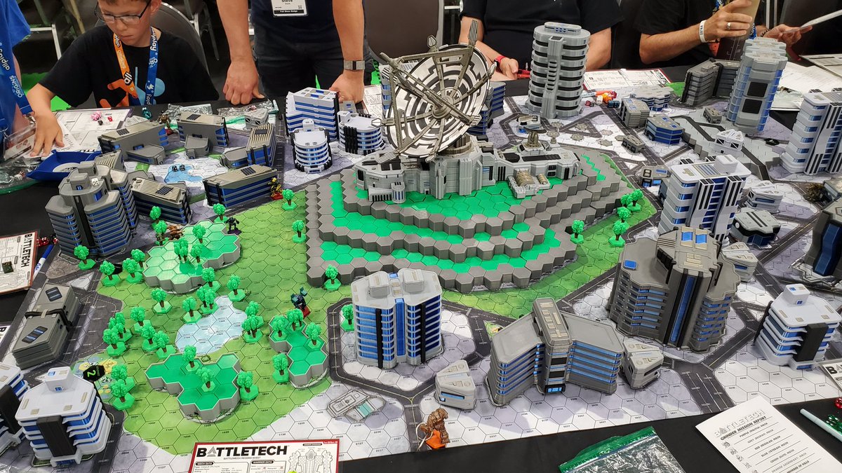 TheBoardello's tweet image. Some pics from #Origins last year!

#boardgames #wargames #tabletopgaming #miniatures