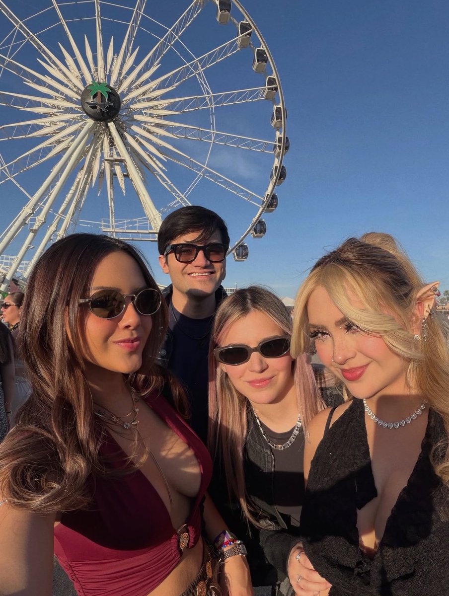 Vanesagg tweet media