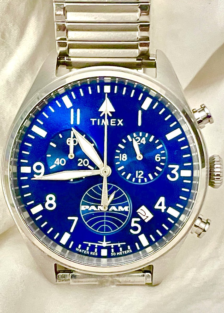 Chgo1Ray's tweet image. TIMEX PAN AM special edition. A celebration of the glamour days of flight, when everyone dressed up to travel, no fist fights in the cabin, and lunatics didn’t try to open emergency doors at 35,000 feet.
#PanAm #AirTravel @timex @Watches_Timex 
#Vacations #Travel