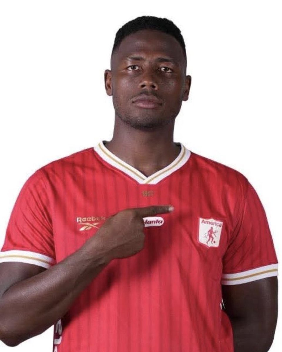 El jugador no fue convocado, ya que espera un llamado de Lorenzo para la Selección Colombia. Noticia en desarrollo.

Via: <a href="/FerrinoAndres/">Andres Muñoz FERRIÑO</a> 🤝