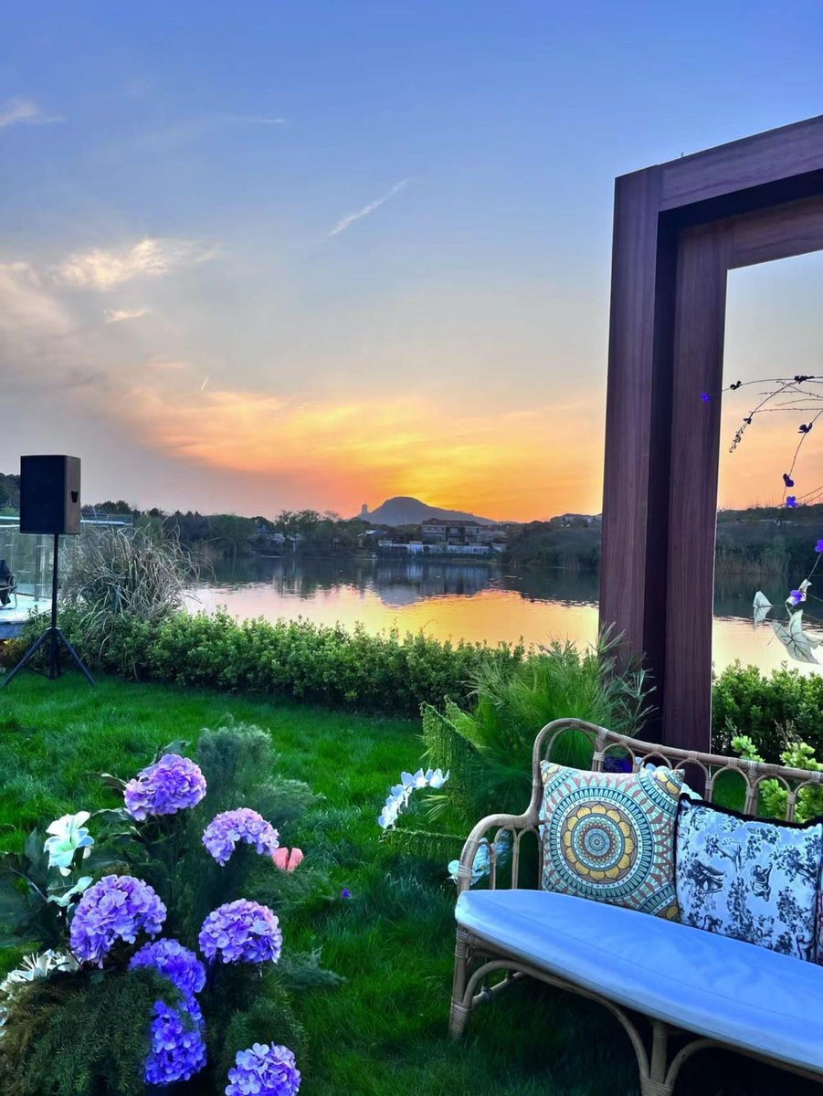 arlyn fabula tweet media