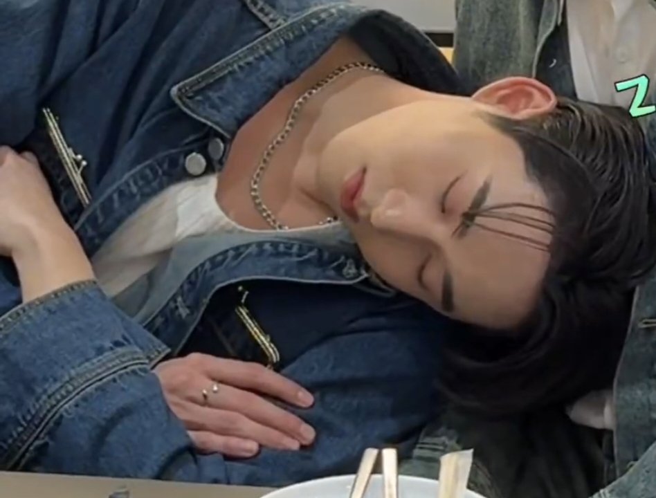 My Memories 🌻🎸🦈 tweet media