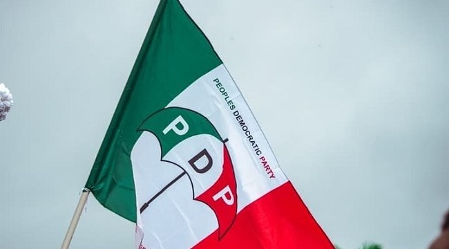 lagostelevision's tweet image. PDP Fixes ₦51m Presidential Form Fee, Unveils 2027 Election Timetable 

#PDP #NigeriaPolitics #2027Elections #PresidentialRace #Governorship #PoliticalParties #Democracy #INEC #ElectionTimetable #voiceoflagos 

lagostelevision.com/2026/04/22/pdp…