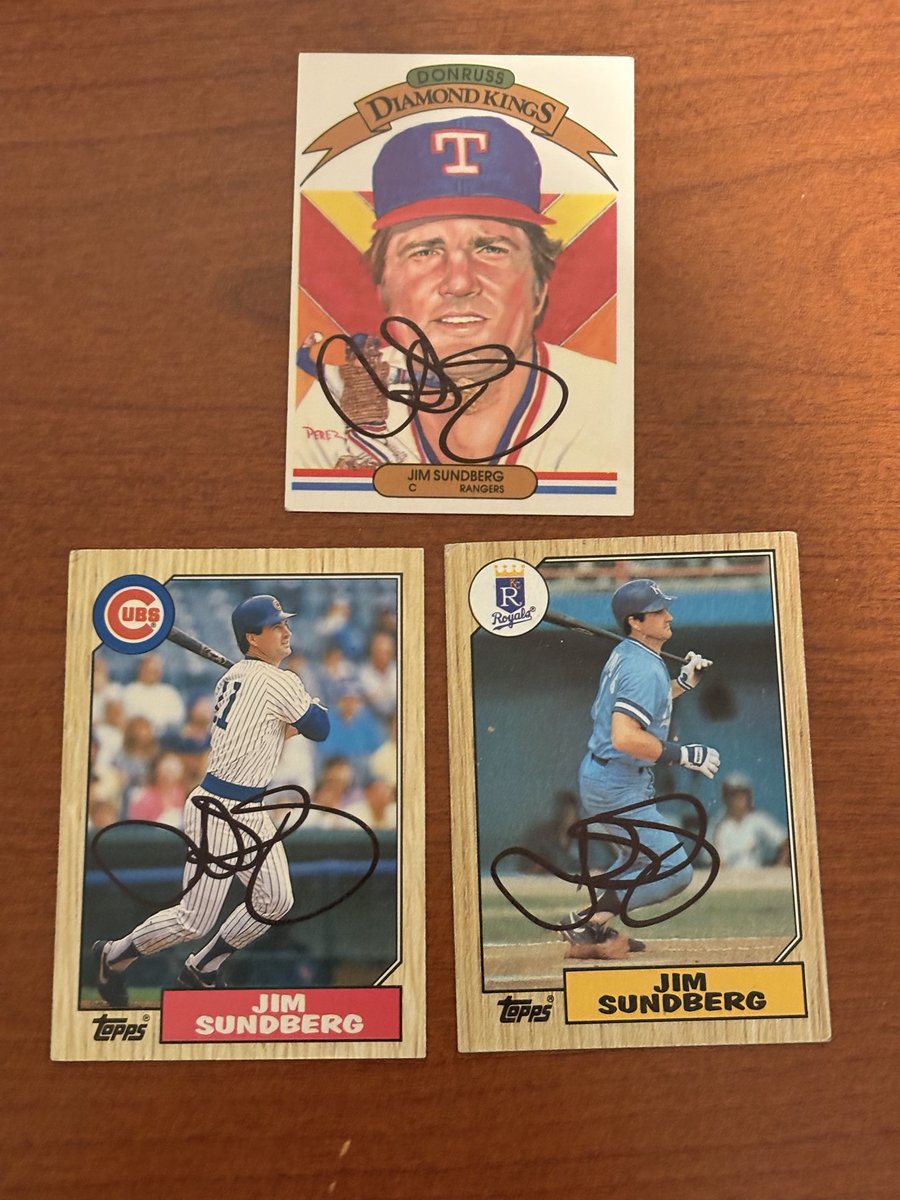 mjs80377's tweet photo. Thanks to former @Rangers @Royals @Cubs Catcher Jim Sundberg for signing my cards #BaseballCards #Donruss #TTM #TTMAutographs #TTMSuccess #Autographs #Hobby #Collect #DiamondKing #Topps #Cubs #AllForTX #FountainsUp https://t.co/nSQc4fWkHY