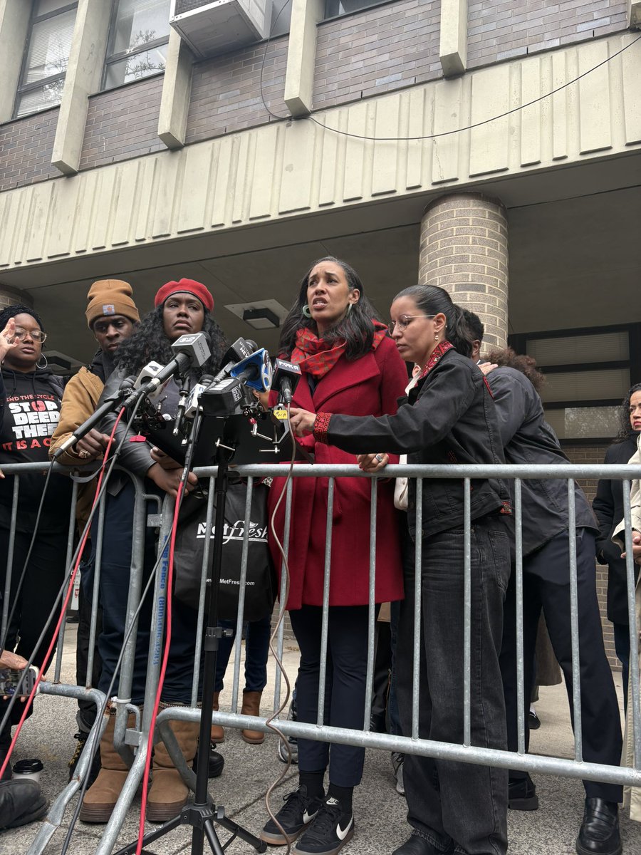 Holly Pretsky tweet media