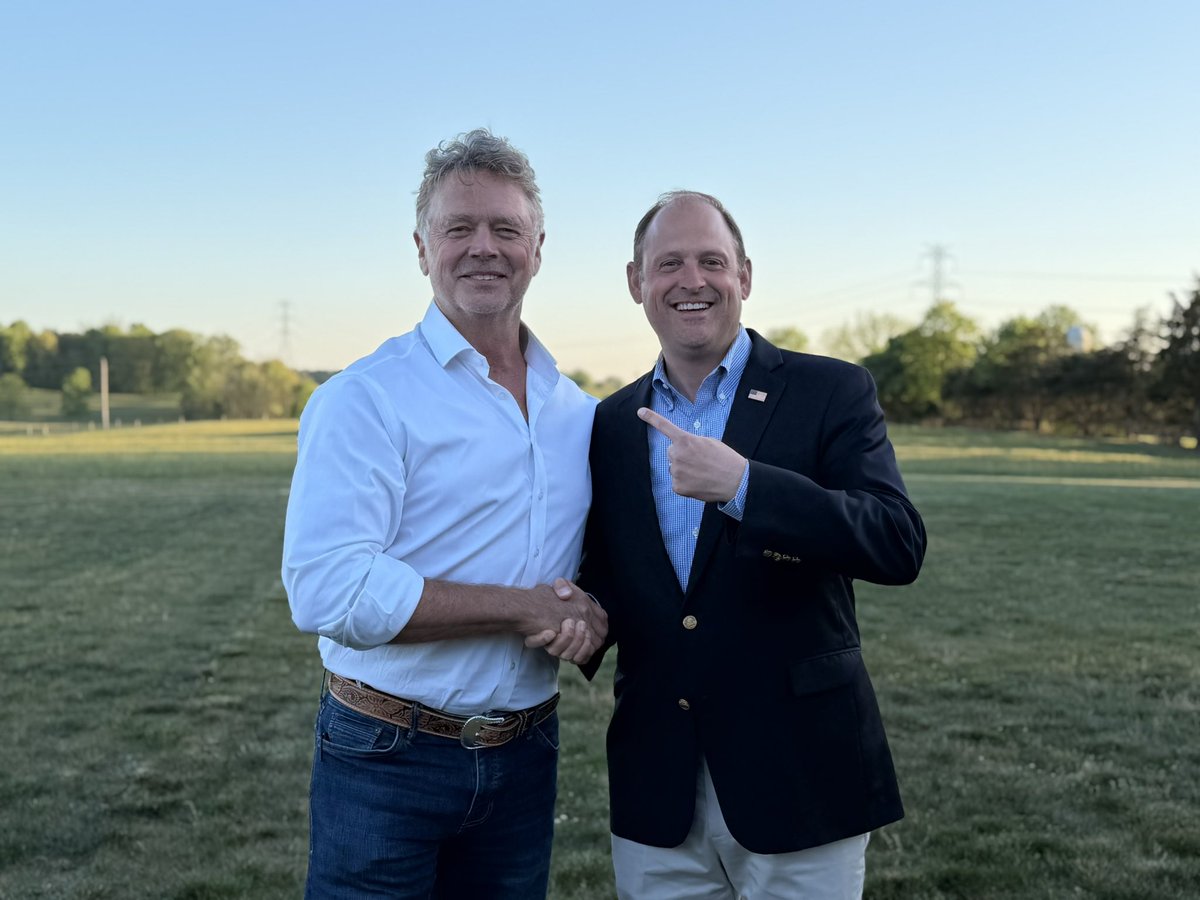 barrforsenate's tweet image. ICYMI: I’m honored to have earned the support of @John_Schneider a.k.a. Bo Duke from the Dukes of Hazzard. As a boy in the 1980s, I was a huge fan of this iconic American TV show and it was fun to share those memories with John, who is a great patriot and a passionate