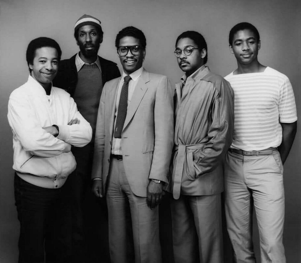 LuizSantosMusic's tweet image. Tony Williams pictured with Herbie Hancock, Ron Carter, Wynton and Branford Marsalis (the second version of the V.S.O.P. quintet) in 1983.  #jazz #art #jazzhistory #jazzlegends