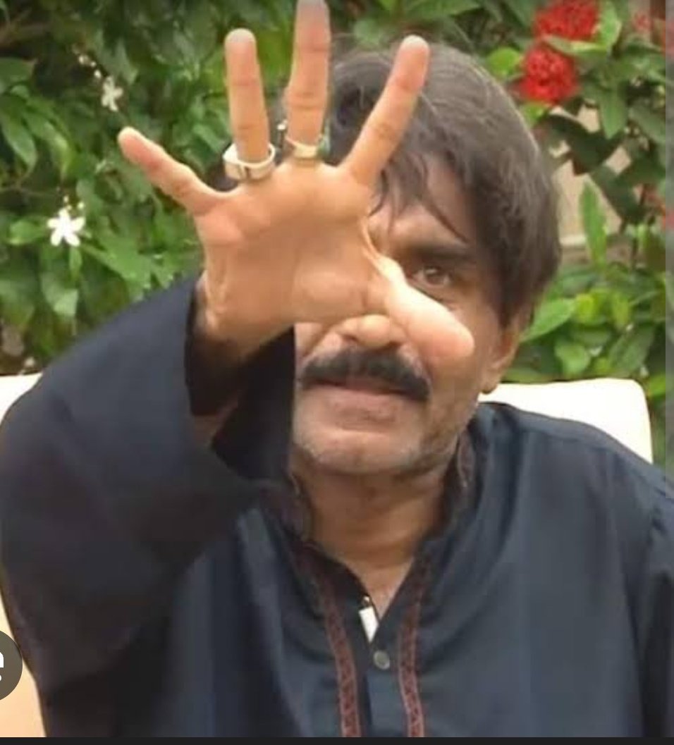 SabMarJaanGy's tweet image. Solar panels pe tax lagany ka mashwara dene wale pe Javed miandad ki taraf se...
#solarpanels