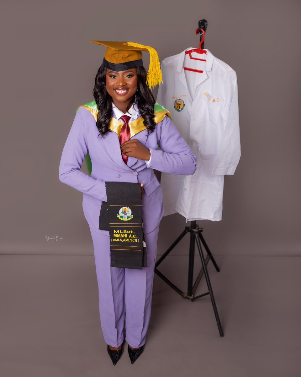 amakaHERSELF tweet media