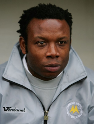 Kartik03's tweet image. FUN FACT
Leroy Rosenior, father of Liam Rosenior, has the record of shortest managerial stint at Torquay United. 
He was sacked in 10 minutes of his announcement as Manager. 
#funfact #premierleague #cfc