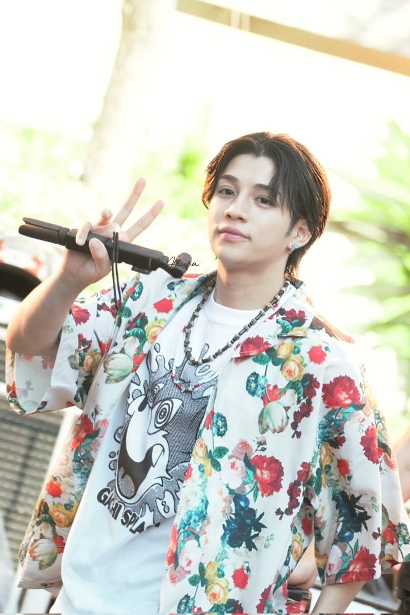 Light_Akira's tweet image. หัวใจพ้มนั้นนนนนน
#SuperFluid #SuperFluid2026
#KingPowerSongkran2026
#WHHinThailand
#WOLFHOWLHARMONY #WHH #GHEE