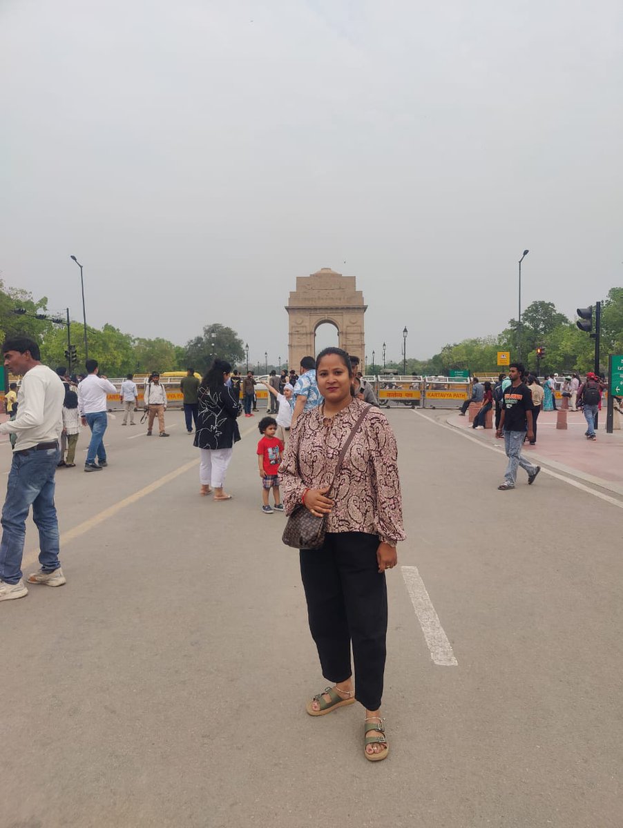 Swagati03229138's tweet photo. #India_gate https://t.co/NFM3ko32Qf