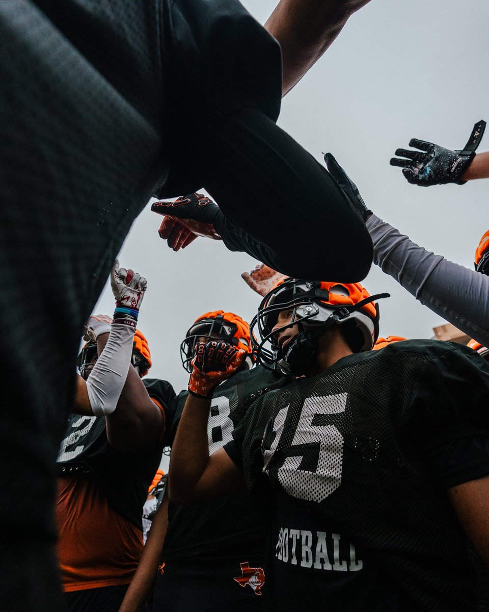 Hutto Football tweet media