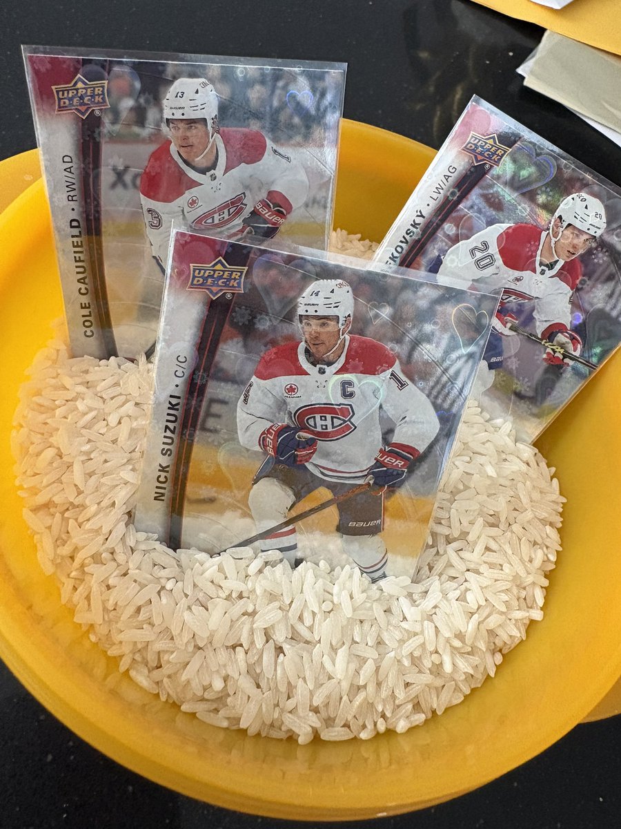 𝒙 - 𝒓𝒐𝒙𝒂𝒏𝒏𝒆 🍁 tweet media