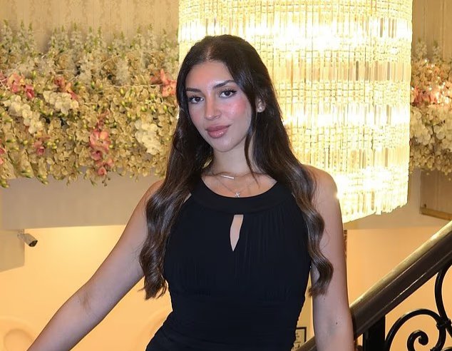 Globewire24's tweet image. 🇺🇸US President Trump’s top-level counterterrorism official, Julia Varvaro, is under investigation amid claims she actively seeks sugar daddies to maintain her lifestyle.

#US #USA  #JuliaVarvaro #Julia #Varvaro #BREAKING #NEWS