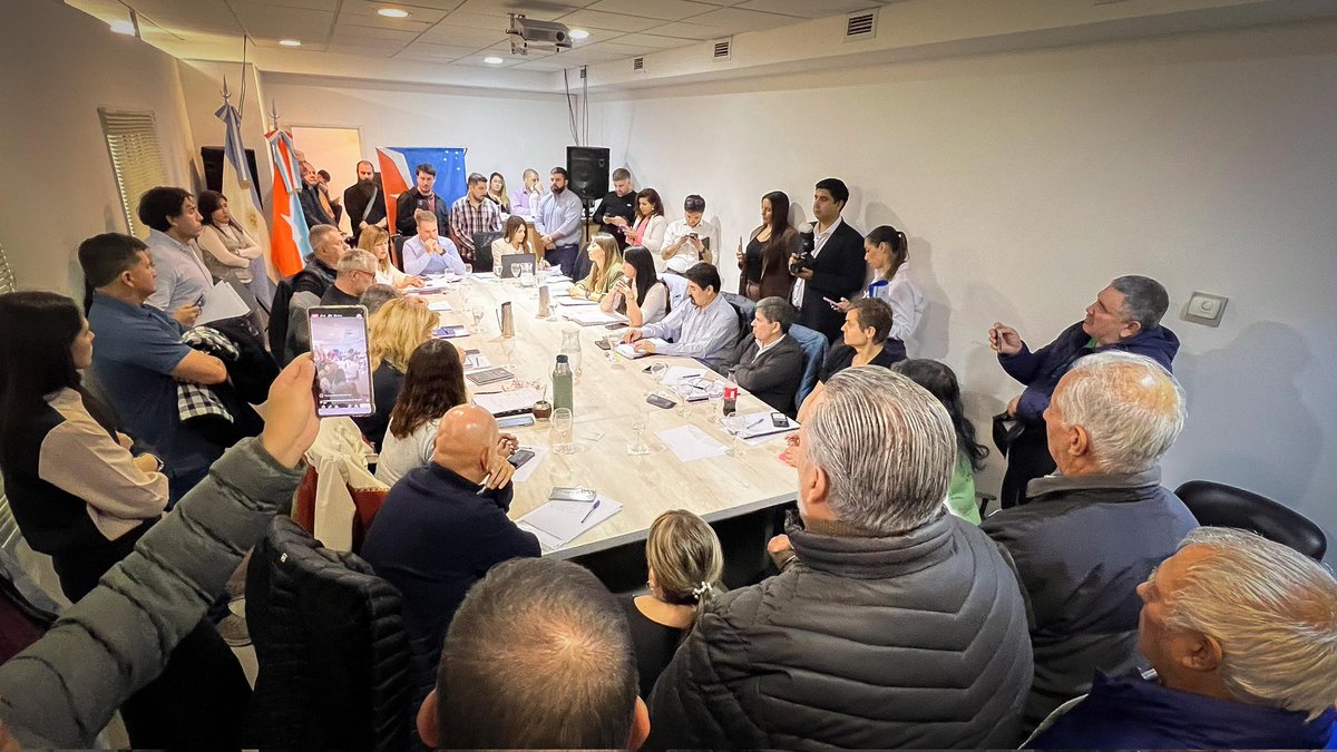 Pino_Ush's tweet image. En la Delegación Legislativa de Río Grande, escuchamos a policías territoriales jubilados quienes expusieron la situación de la Caja Previsional. 
#legislatura #proyectos #democracia #participación #jcpinotdf