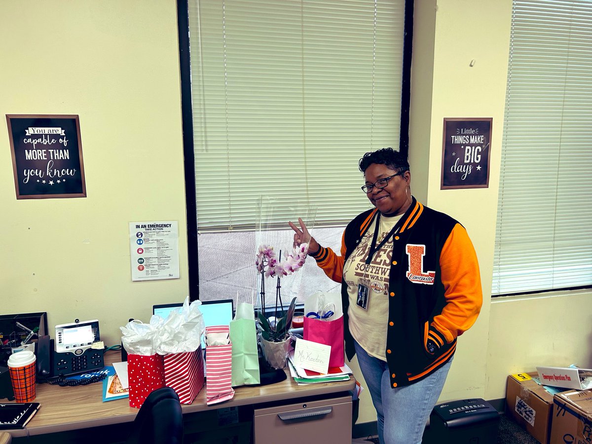 BLELancaster's tweet photo. BLE Family Honors Our Fabulous Administrative Assistant, Ms.Keeton!! We Appreciate All That You Do To Keep Belt Line Afloat!! 🧡🐾🖤🎊🎉@LancasterISD https://t.co/fcEwmg5sGn