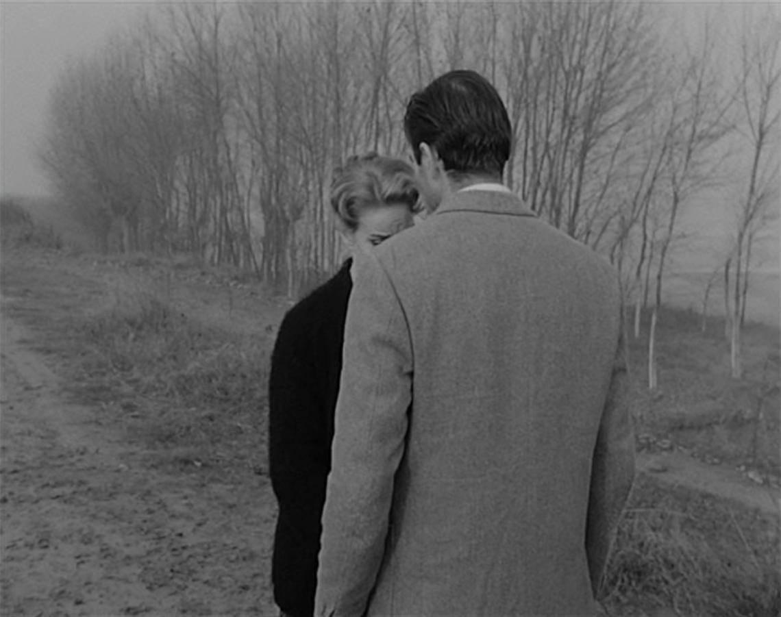 manuelsanbai's tweet image. Il grido. 1957. M. Antonioni. Drama que nos avanza las claves del Antonioni posterior. Retrato de decepción amorosa y posterior huida para encontrar sentido. Excelente atmòsfera y fotografía.
"Puede que tengas problemas, ¡pero tardaría un mes en decirte los míos!" #AlidaValli