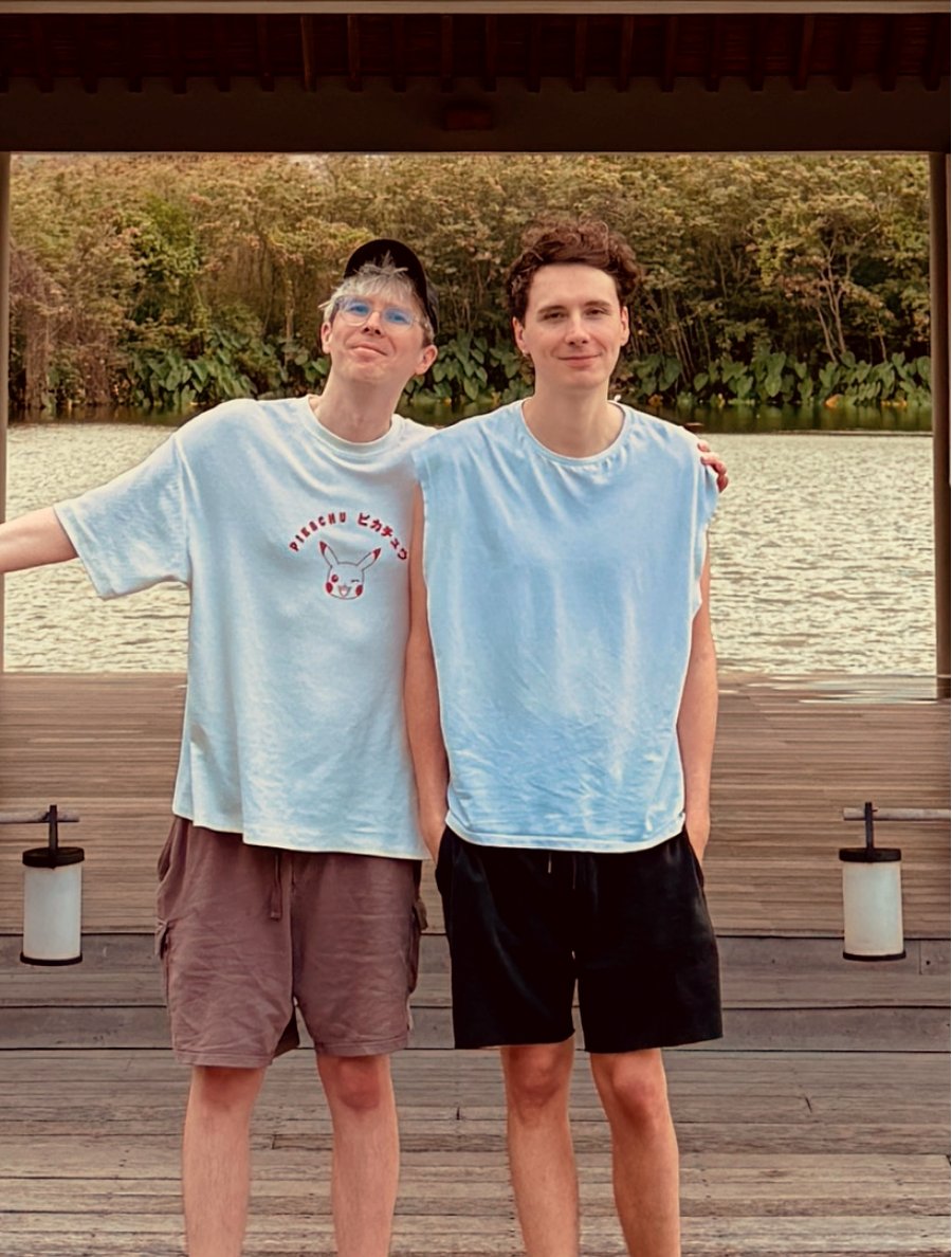 olive ≽ • ≼ tweet media