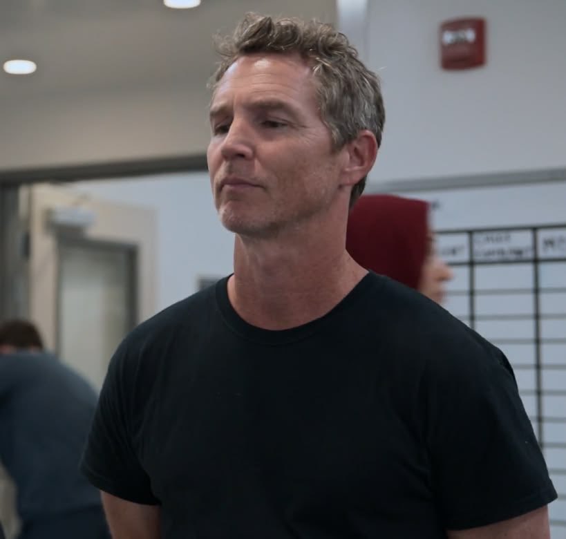 smallidiotbug's tweet image. #huckleabbot || Abbot pounding ruthlessly into Dennis while calling himself mommy. 

“Just like that for mommy” 

“Being so good for your mommy, aren’t you?” 

“Let mommy eat you out.”