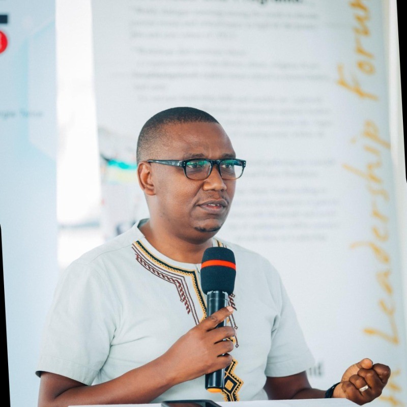 PascalNdayikeza's tweet photo. Burundian leadership expert @Aniyonizigiye  has challenged narratives that religion has been manipulated, pointing to allegations that it serves as a tool of injustice, oppression, and violence rather than being a remarkable force of transformation.

👉🏿https://t.co/30YqNz5ElY https://t.co/LCzDrPRQr9