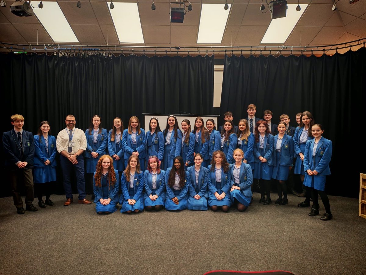 HistorySMG's tweet photo. A brilliant day of specialist A Level lectures for our Year 14 historians. Dr Russell Rees delivered an in‑depth session on the Partition of Ireland, while Mr Stewart Bredin led an engaging lecture on the American Presidents option. A valuable boost as students prepare for exams. https://t.co/JWX3o3NfcL