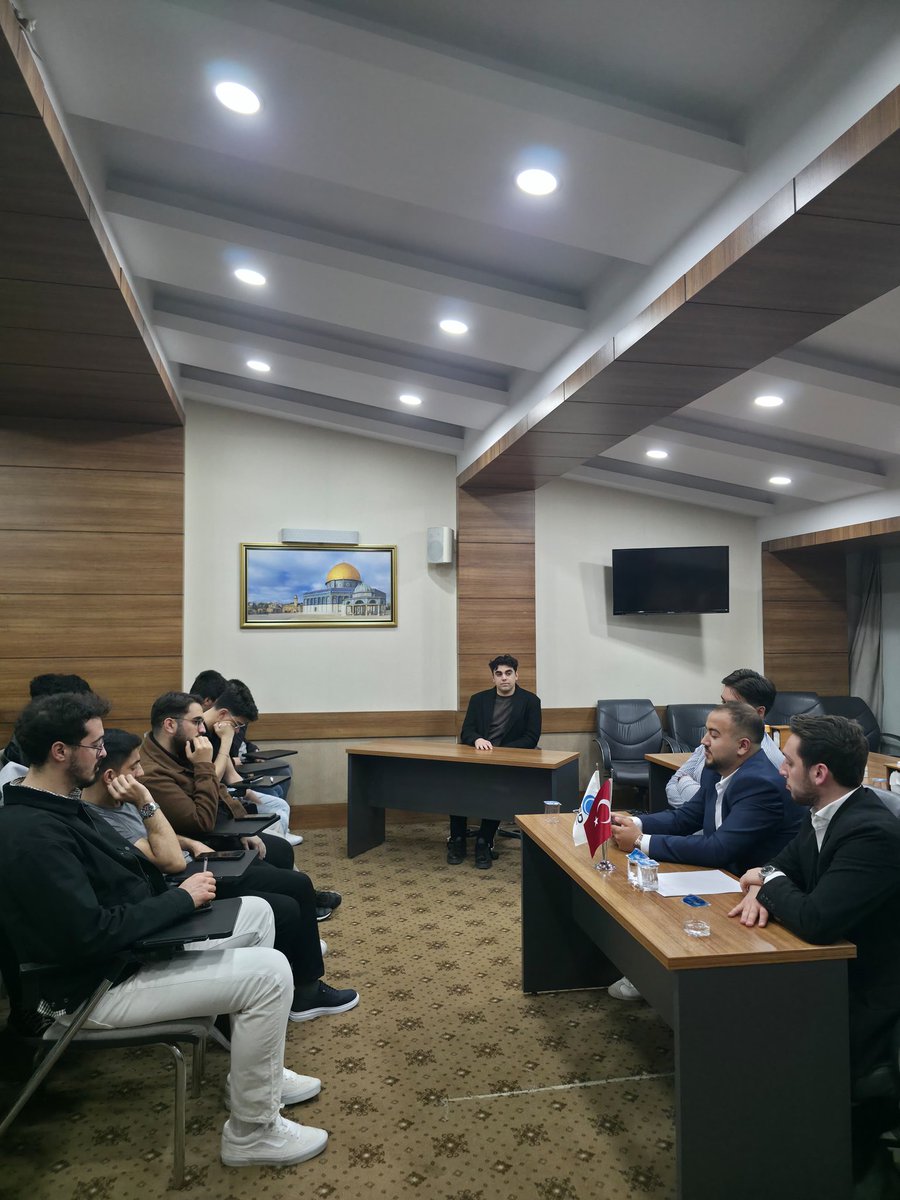 kampusbeyazit's tweet photo. Beyazıt Teşkilatı olarak Bahar Dönemi Divanımızı gerçekleştirdik.

Divanımızın tüm İslam âlemine ve insanlığa hayırlara vesile olmasını dileriz. https://t.co/jeZulr41Xw