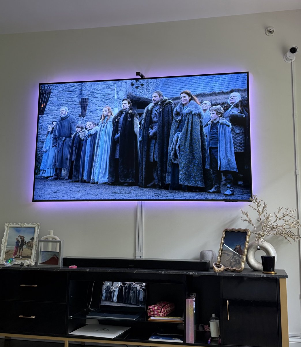 Артём tweet media