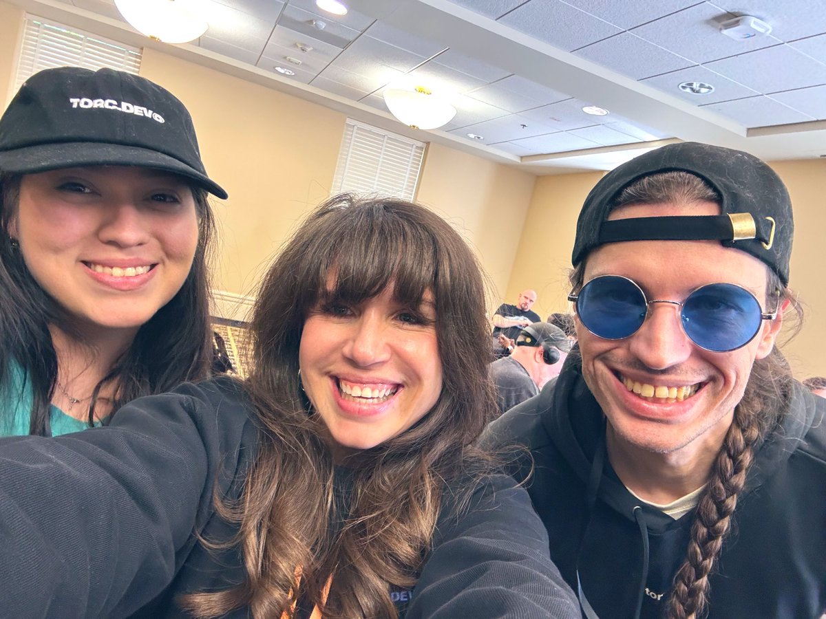 RoxanaCodes's tweet photo. Thanks for a wonderful first @devopsdaysATL!! 
Hung out with my Torc pals and had fun chats with new friends! Possible collabs, pod guests, ideas. 😅
Time to troll another town. 👹✈️ https://t.co/Fc3KVqP5I1