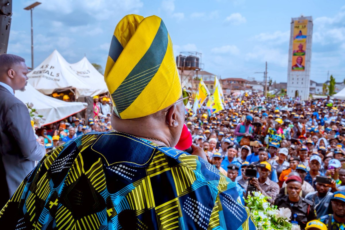 DukeOfOsun's tweet photo. Lagere Flyover is Critical for Ife Development- Ooni of Ife 

● As 30,000 Igbekele Oluwa Cooperators Endorse Adeleke for Re-Election

OSOGBO - 22/04/2026 

His Imperial Majesty, the Ooni of Ife, Olori Alade, Oba Adeyeye Enitan Ogunwusi, Ojaja 11, has commended Governor https://t.co/Hdp19SkznD