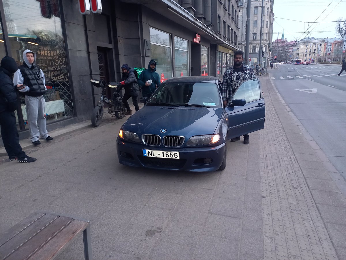 Vai latvietes jūtatiess droši? "Paldies", ka mūs kulturāli bagātināt <a href="/Jauna_Vienotiba/">JAUNĀ VIENOTĪBA</a> un <a href="/Progresivie/">Progresīvie</a>. Katru dienu paliek arvien neeiropeiskāk.