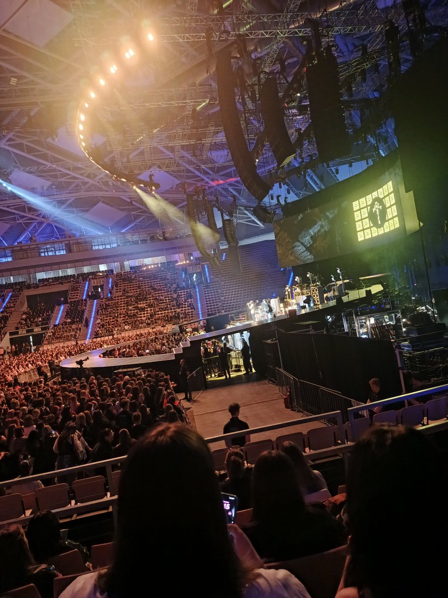 książę Harry 👑🍉 tweet media