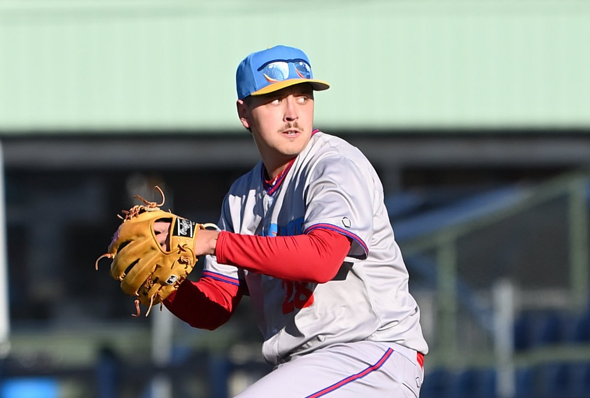 ProBaseVols's tweet image. Moving on up!!

Former #Vols pitcher and Philadelphia Phillies prospect Aaron Combs has was promoted to the Double-A @ReadingFightins yesterday!!

Congrats Aaron!!