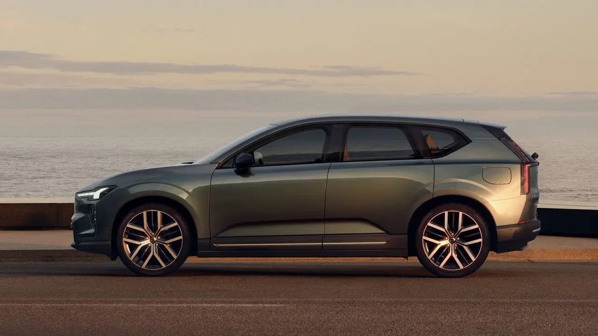 NotSoLolbert tweet media