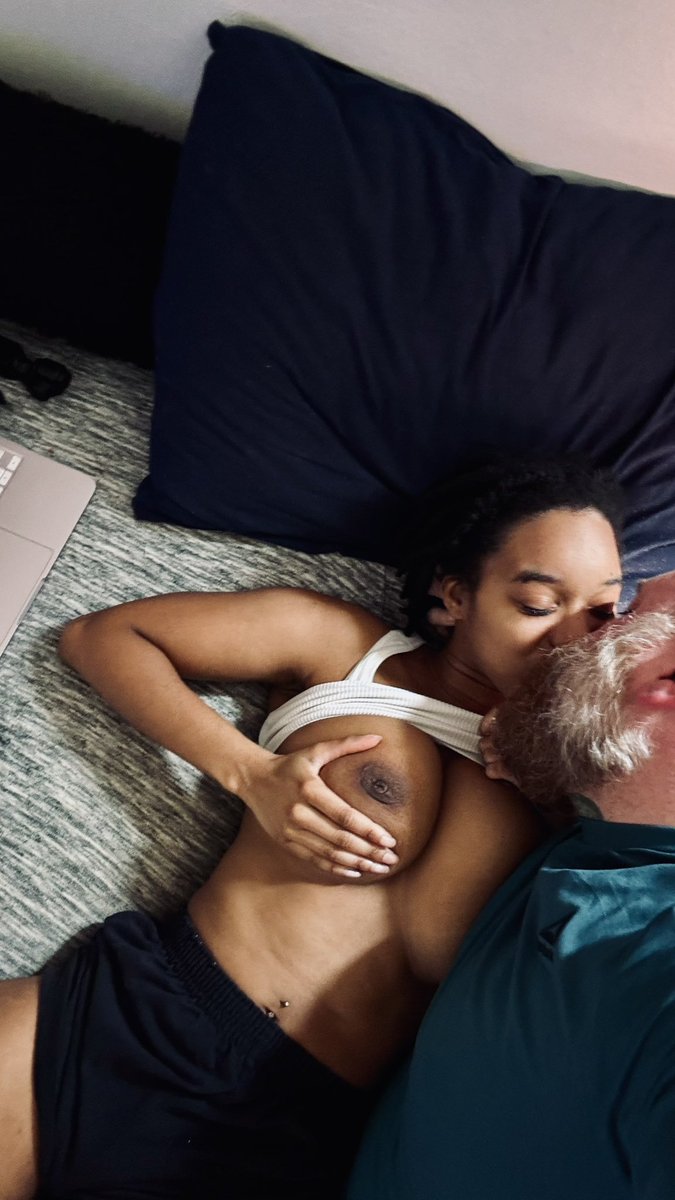 White Daddy tweet media