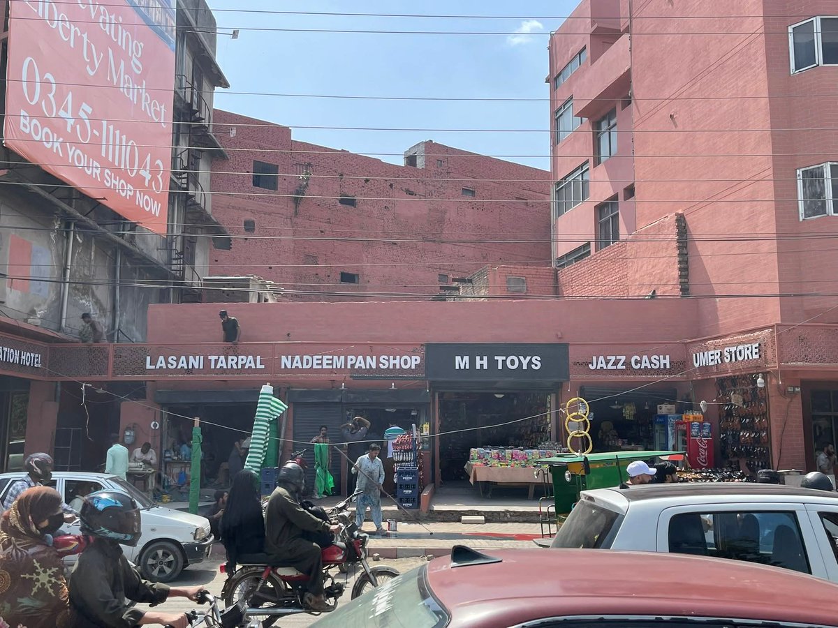 developingpak's tweet image. داتا دربار توسیعی منصوبے اور زیر تعمیر بھاٹی چوک پر انڈر پاس کی 300 پائلیں مکمل.

#LDA #Lahore #RailwayStation #Punjab #Pakistan 🇵🇰