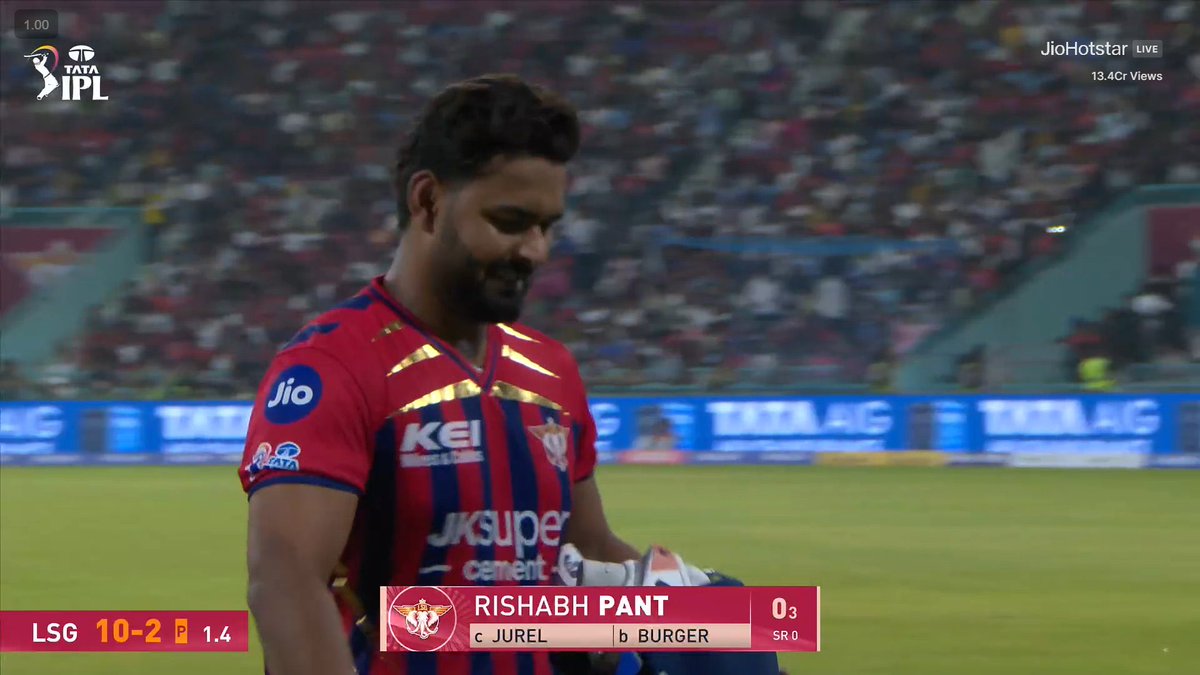 academy_dinda's tweet photo. Rishabh Pant is extremely lucky that Goenka is on image makeover mode after that KL Rahul incident, otherwise something worse was supposed to happen to him on field 💀 https://t.co/IR5aBaTYqZ
